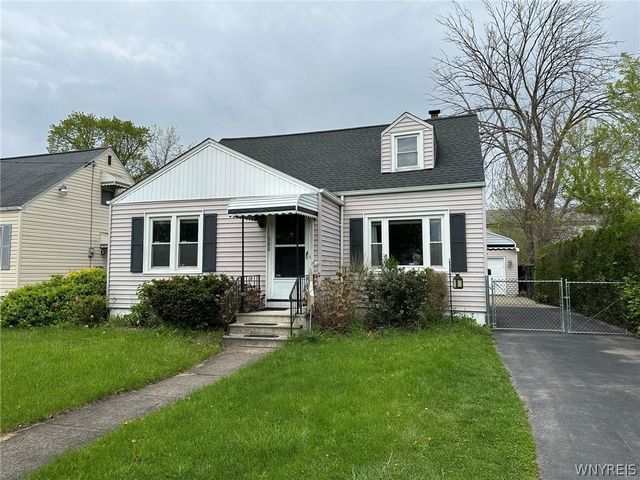 688 78th Street, Niagara Falls, NY 14304