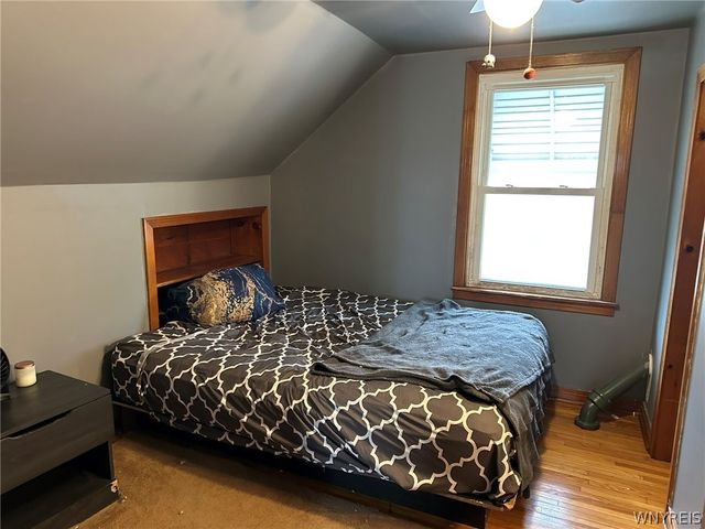 688 78th Street, Niagara Falls, NY 14304
