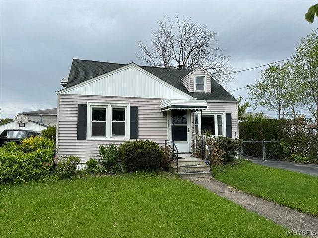 688 78th Street, Niagara Falls, NY 14304