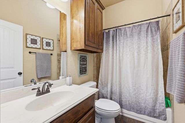 160 Kelly Drive, Waxahachie, TX 75167