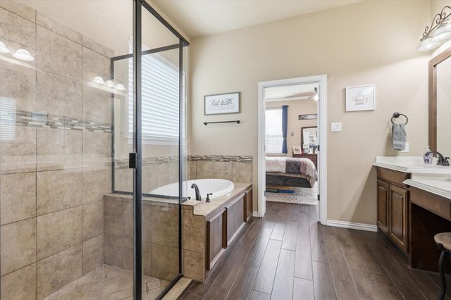 160 Kelly Drive, Waxahachie, TX 75167