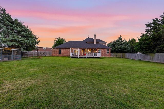 160 Kelly Drive, Waxahachie, TX 75167