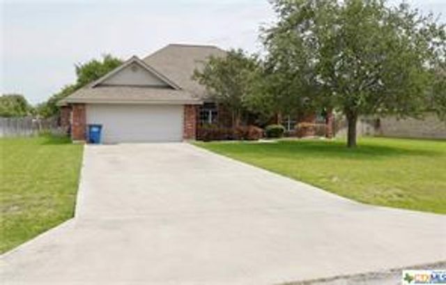1482 Savannah PR, Seguin, TX 78155