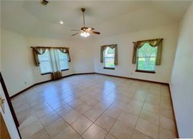 1482 Savannah PR, Seguin, TX 78155