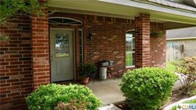 1482 Savannah PR, Seguin, TX 78155