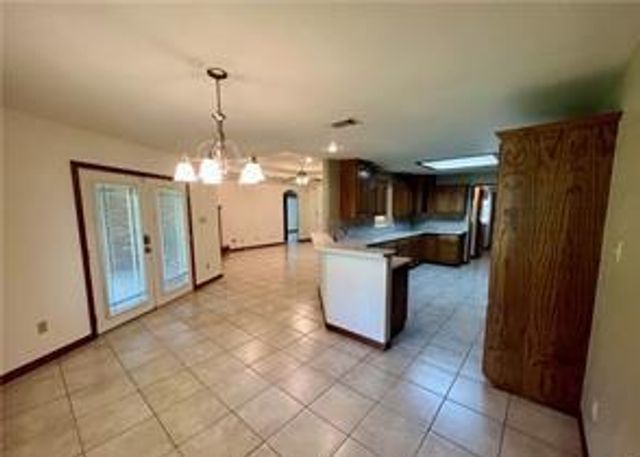 1482 Savannah PR, Seguin, TX 78155