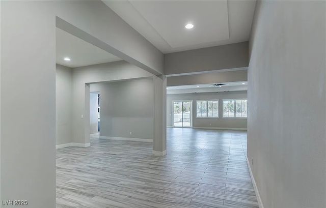 8233 Sweetwater Creek Way, Las Vegas, NV 89113