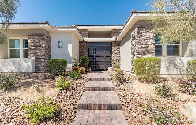 8233 Sweetwater Creek Way, Las Vegas, NV 89113