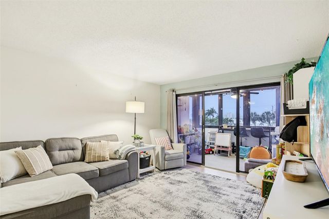 5855 MIDNIGHT PASS ROAD 227, Sarasota, FL 34242