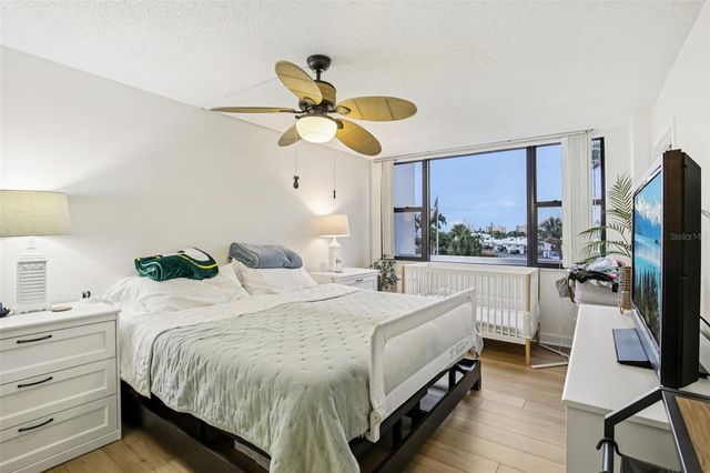 5855 MIDNIGHT PASS ROAD 227, Sarasota, FL 34242