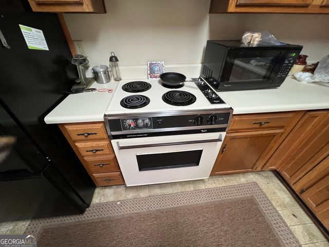 7159 Woodridge Lane, Union City, GA 30291