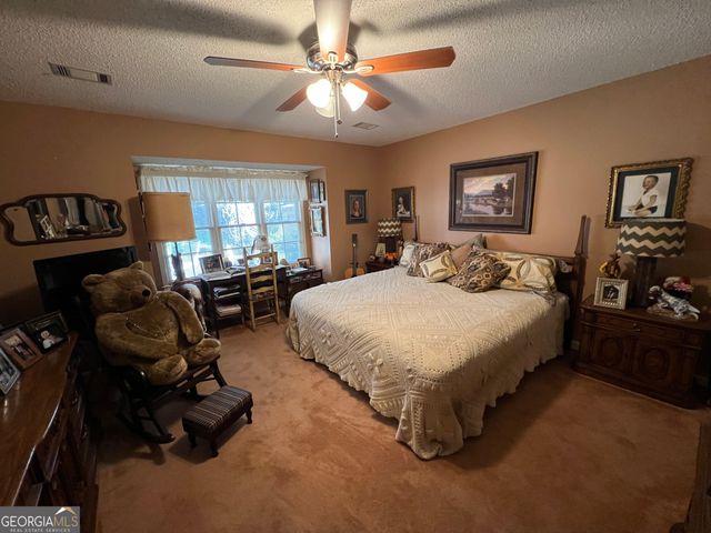 7159 Woodridge Lane, Union City, GA 30291