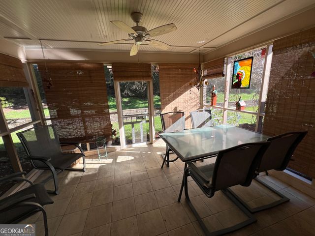 7159 Woodridge Lane, Union City, GA 30291