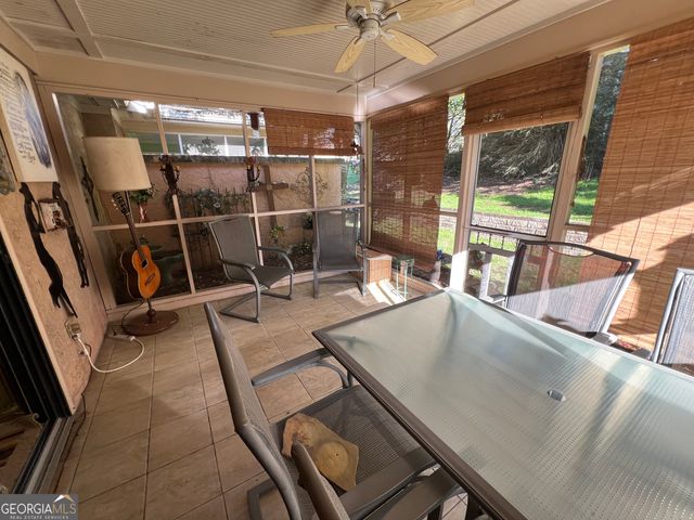 7159 Woodridge Lane, Union City, GA 30291