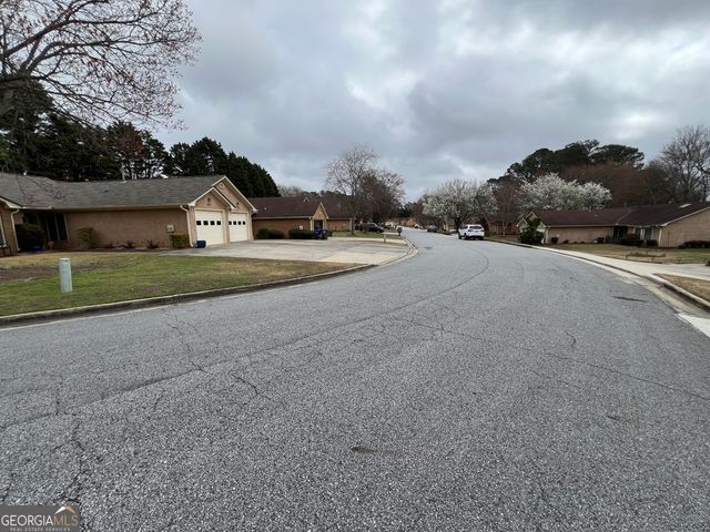 7159 Woodridge Lane, Union City, GA 30291