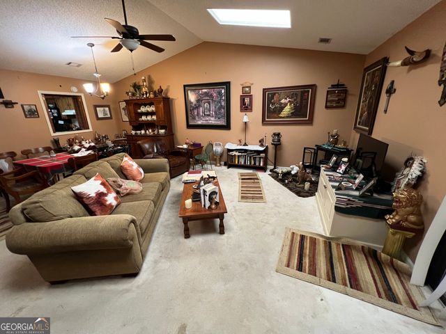 7159 Woodridge Lane, Union City, GA 30291