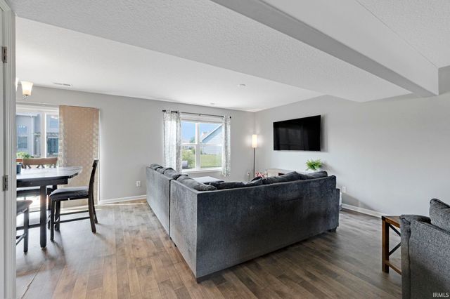 10216 Runabay Cove, New Haven, IN 46774