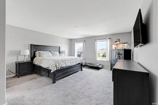 10216 Runabay Cove, New Haven, IN 46774