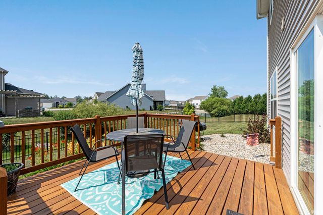10216 Runabay Cove, New Haven, IN 46774
