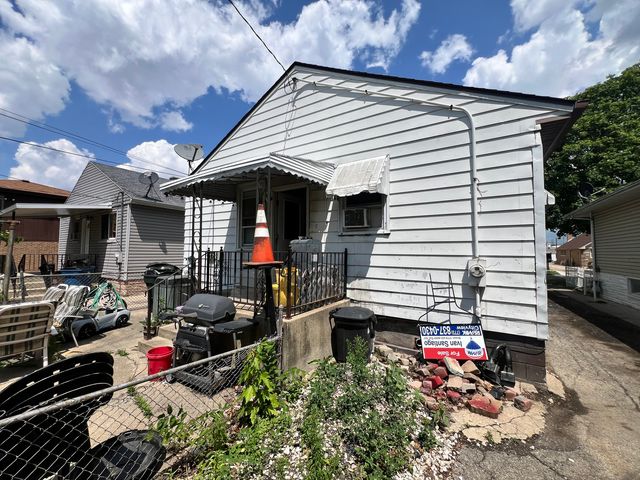 1512 N 32nd Avenue, Melrose Park, IL 60160