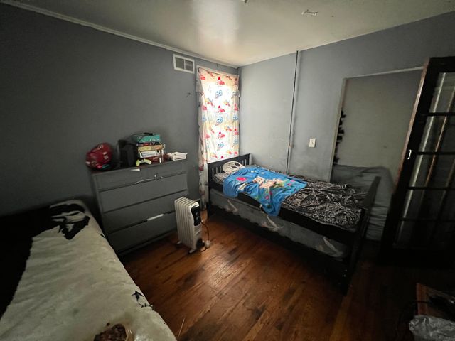 1512 N 32nd Avenue, Melrose Park, IL 60160