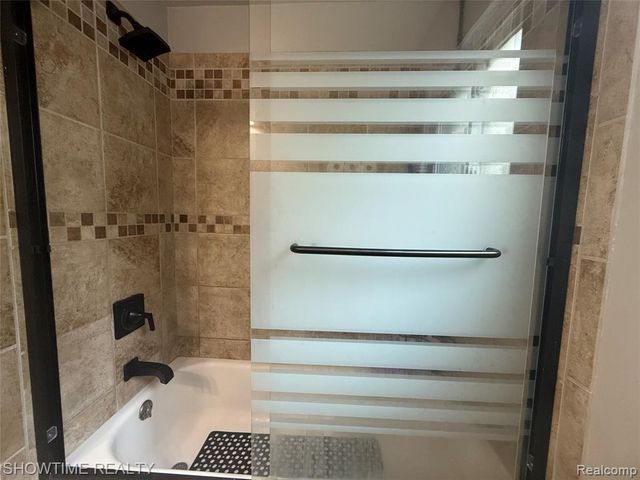 41617 Clayton Street, Clinton Township, MI 48038