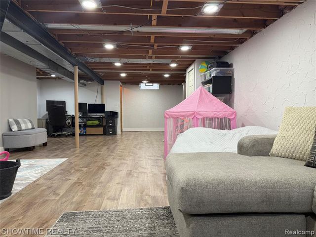 41617 Clayton Street, Clinton Township, MI 48038