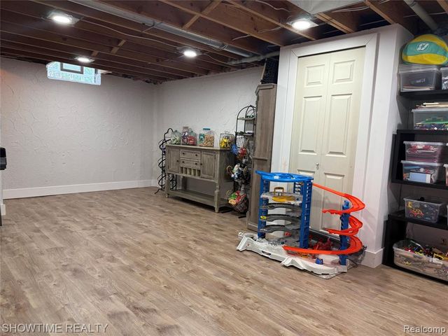 41617 Clayton Street, Clinton Township, MI 48038