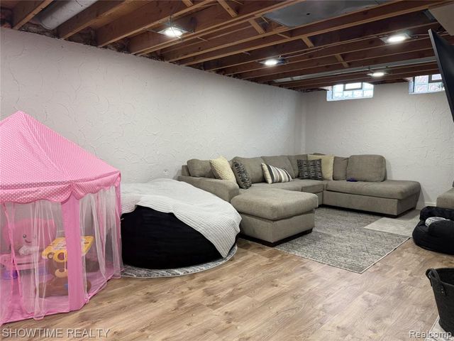 41617 Clayton Street, Clinton Township, MI 48038