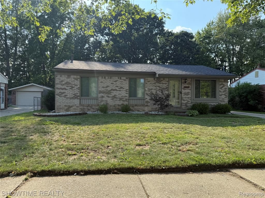 41617 Clayton Street, Clinton Township, MI 48038