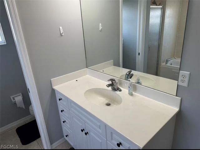 1804 NW 20th PL, Cape Coral, FL 33993