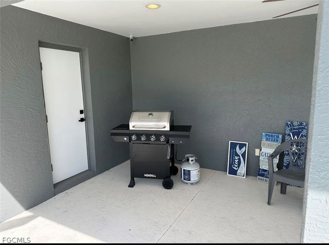 1804 NW 20th PL, Cape Coral, FL 33993