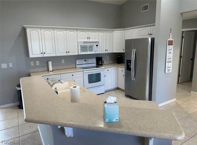 1804 NW 20th PL, Cape Coral, FL 33993