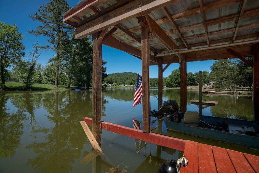 482 Hiwassee Drive, Decatur, TN 37322