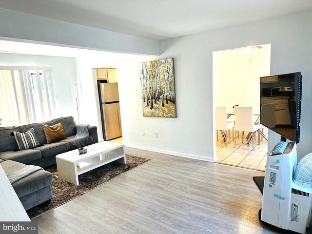 31 BROOKSHIRE RD, Sicklerville, NJ 08081