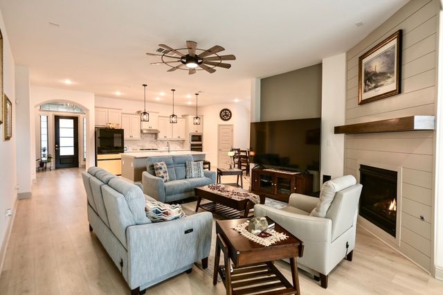 2609 Henley Way, Mansfield, TX 76084