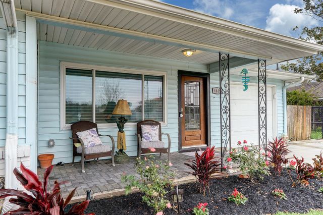 4449 Shady Lake Drive, Seabrook, TX 77586
