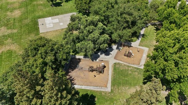 868 Cinnamon Teal Ct, Manteca, CA 95337