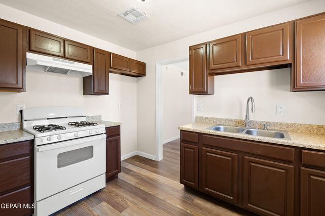 5304 CAPISTRANO Drive, El Paso, TX 79924