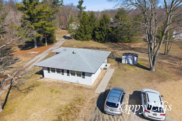 2860 Fenner Road, Muskegon, MI 49445