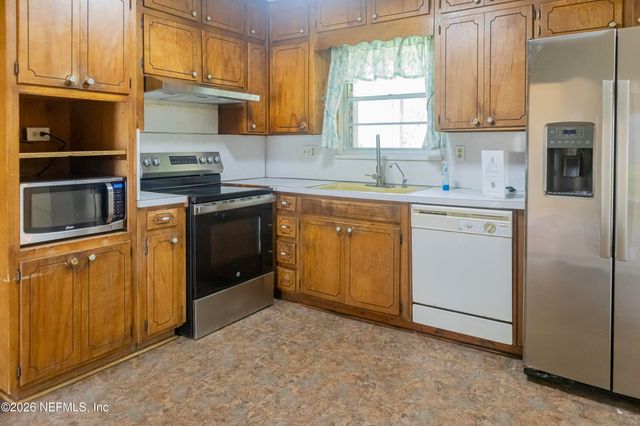 5039 WINCHESTER Drive S, Jacksonville, FL 32217