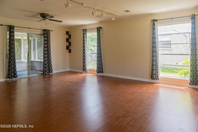 5039 WINCHESTER Drive S, Jacksonville, FL 32217