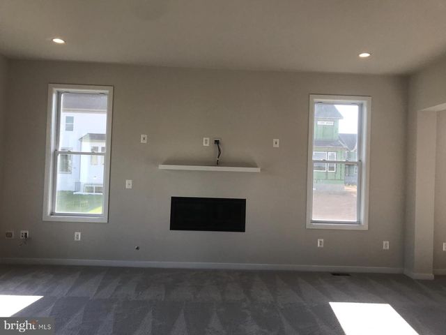 41313 RED BIRCH DR, Aldie, VA 20105
