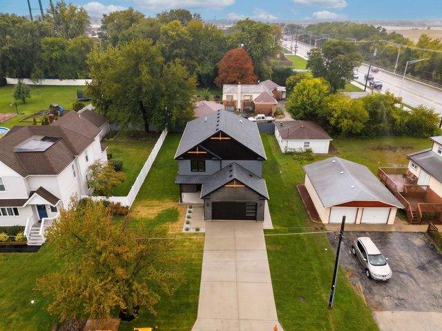 9610 W 57th Street, Countryside, IL 60525