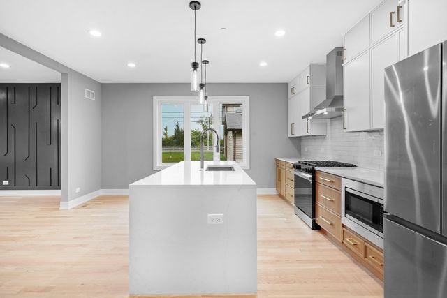 9610 W 57th Street, Countryside, IL 60525