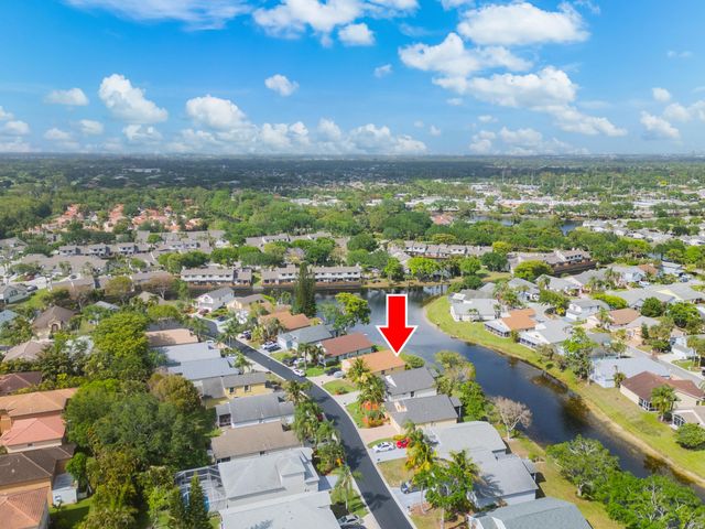2223 Soundings Court, Greenacres, FL 33413