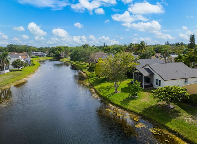 2223 Soundings Court, Greenacres, FL 33413