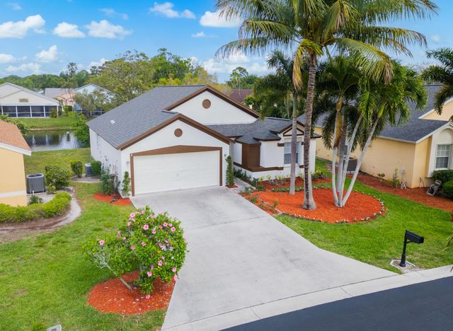 2223 Soundings Court, Greenacres, FL 33413