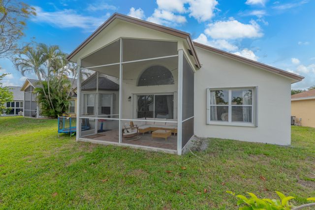 2223 Soundings Court, Greenacres, FL 33413