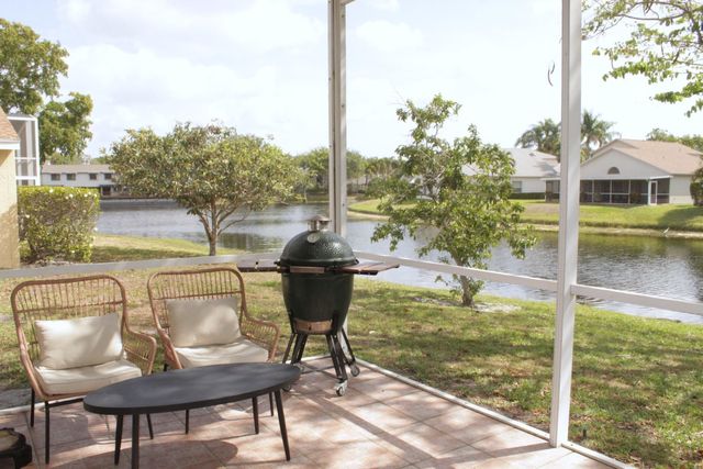 2223 Soundings Court, Greenacres, FL 33413